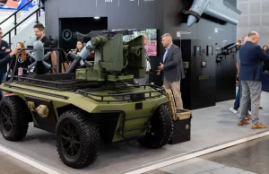 التشيك تكشف عن مركبة مسلحة روبوتية مزودة بمدفع رشاش وطائرات انتحارية Photo - LPP holding