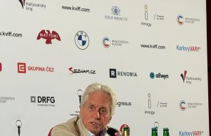 مايكل دوجلاس يكشف حقيقة اعتزاله التمثيل نهائيا